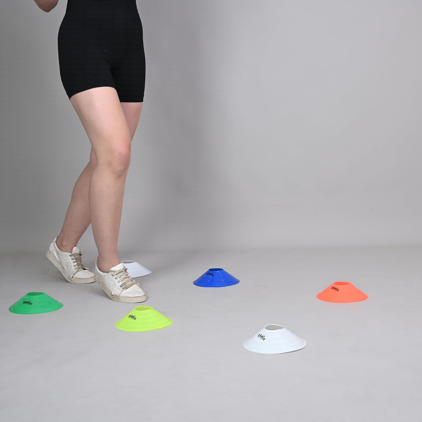 ® Sports Soccer Mini Disc Cones - Durable 5" Diameter, 1.5" Height - Sets of 200 ps Multicolour with Carry Strap - Lightweight, Versatile for Soccer, Cricket, Track & Field Training