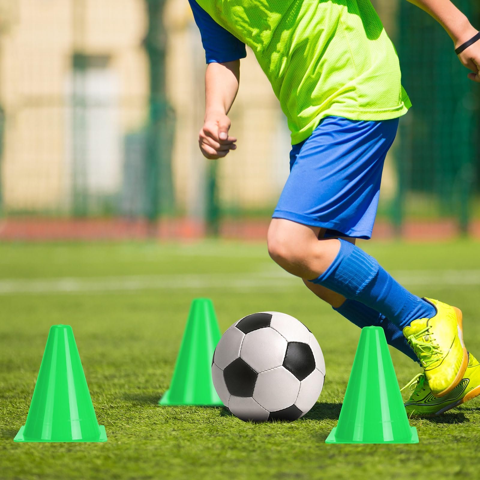 100 Pcs 7 Inch Plastic Traffic Cones Mini Safety Cones Sports Training Soccer Cones Small Driving Practice Cones Agility Marker Cone for Basketball Skating Football Indoor Outdoor (Green)