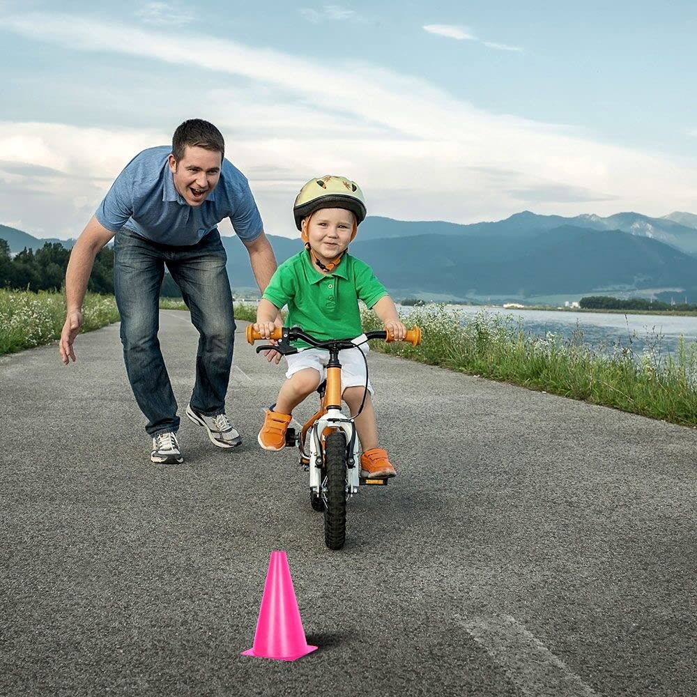 9 inch Traffic Cones, Plastic Sport Cones, Soccer Training Cones for Outdoor Activity & Festive Events (Sets of 10/15/ 20)